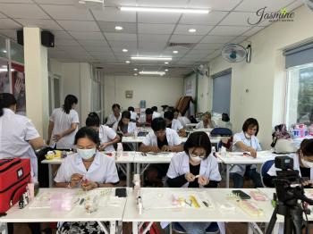 Điều kiện hành nghề thẩm mỹ tại Hoa Kỳ