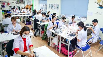 Trường đào tạo nghề thẩm mỹ Jasmine – đơn vị dạy nail uy tín cho người mới bắt đầu