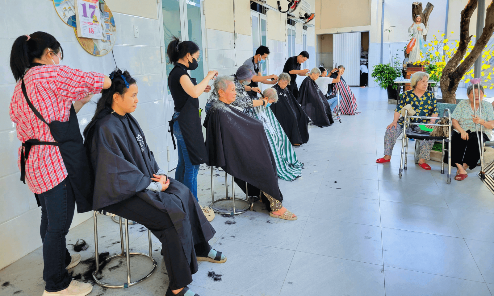 cắt tóc từ thiện