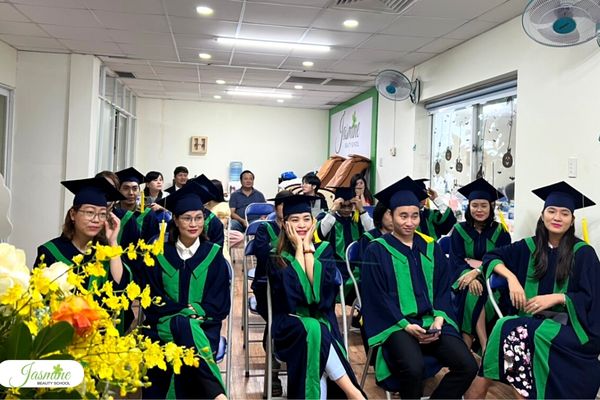 Buổi lễ tốt nghiệp lớp Nails K3 và lớp Tóc K1